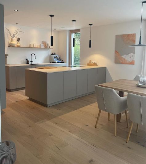 Tiny Kitchen Inspiration, Modern Wood Kitchen, Scandi Kitchen, Open Plan Kitchen Living Room, Minimalist Kitchen Design, Kitchen Interior Design Decor, Kitchen And Dining Room, Virtual Design, Kitchen Inspiration Design