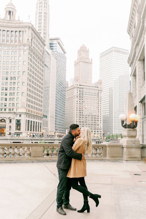 Winter Urban Engagement Photos, Engagement Pictures In The City, Wrigley Building Engagement, Chicago Fall Engagement Photos, Downtown Winter Engagement Photos, Chicago Winter Engagement Photos, City Winter Engagement Photos, Downtown Chicago Engagement Photos, Chicago Couple Pictures