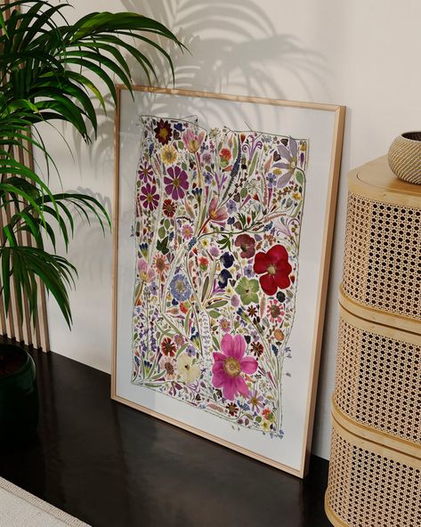 Pressed Flowers Art, Flower Farms, Flower Art Prints, Press Flowers, Dried Flowers Diy, Pressed Flower Crafts, Flower Press, Flower Painting Canvas, Flower Farmer