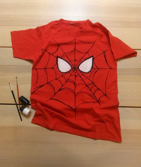 Spiderman Diy Shirt, Diy Spiderman Shirt, Spiderman Tshirt, Spiderman T Shirt, Spiderman Shirt, School Shirt Designs, Clothing Diy, Tshirt Ideas, Tshirt Art