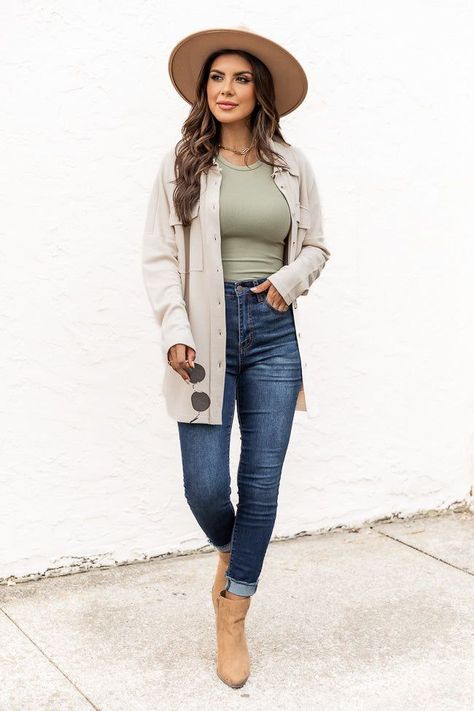 Casual Nice Outfits Spring, Ivory Shacket Outfit, Spring Shacket Outfits, Tan Jean Jacket Outfit, Beige Shacket Outfit Women, Tan Button Up Shirt Outfit, Cute Put Together Outfits, Cream Shacket Outfit, Pink Shacket Outfit