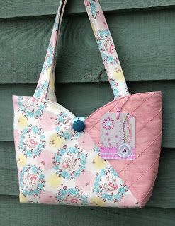 tulip shaped bag pattern Tulip Bag Pattern Free, Tulip Purse Pattern Free, Petal Purse Pattern, Tulip Bag, Handmade Flower-shaped Bags For Spring, Spring Flower-shaped Large Capacity Bags, Purse Patterns Free, Handmade Fabric Bags, Pad Bag