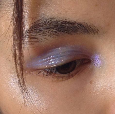 Lavender Eye Makeup, Jellyfish Makeup, Glossy Eyeshadow, Lavender Eye, Jellyfish, Eye Makeup, Lavender, Purple, Makeup