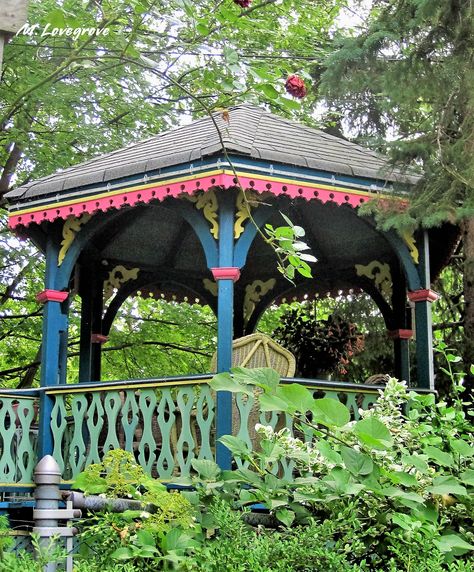 Gazebo Painting Ideas, Painted Gazebo, Gazebo Painting, Round Gazebo, Carport Garage, Wooden Gazebo, Tent Site, Doodle Coloring, Back Deck