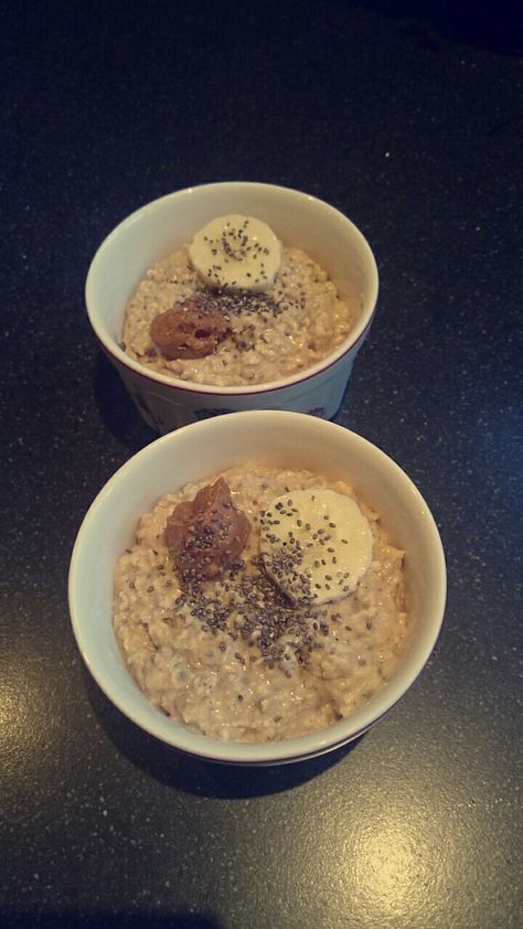 Power breakfast Over night oats Oats Snap, Breakfast Snapchat, Over Night Oats, Gym Snacks, Night Oats, Power Breakfast, Oats Breakfast, Snapchat Story, Over Night