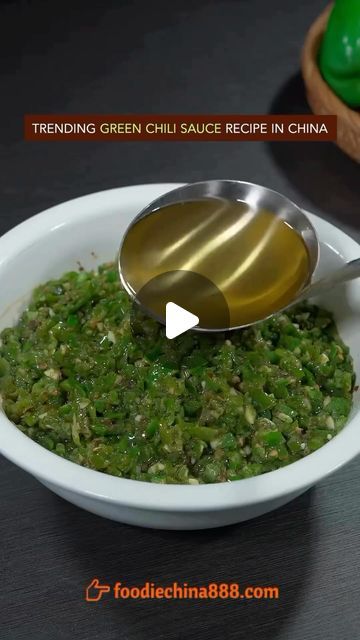 LickYourPhone Media 😋💦 Restaurant Marketing Agency on Instagram: "Eat your greens with this green chilli sauce 🌶️💚|🎥 Credit: @foodiechina888" Green Chili Sauce Recipe, Chilli Sauce Recipe, Green Chill, Green Chilli Sauce, Green Chili Sauce, High Protein Salads, Protein Salad, Recipe Vegetarian, Restaurant Marketing