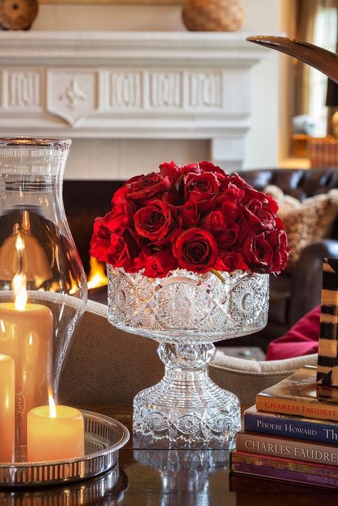 Joy Tribout Interior Design Vibeke Design, Le Chateau, Deco Floral, Waterford Crystal, Valentin Nap, Floral Arrangement, Decoration Design, Decoration Table, Cut Glass