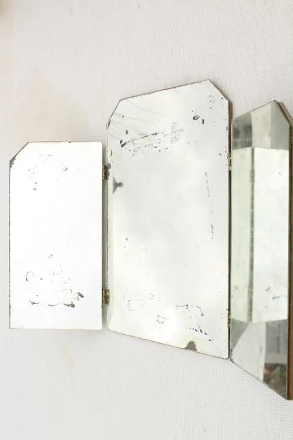 shabby vintage triptych panel folding mirror, three way vanity frameless mirror Three Mirror Vanity, La Bathroom, Vanity Table Vintage, Shabby Chic Kitchen Decor, Folding Mirror, Trifold Mirror, Simply Shabby Chic, Shabby Chic Room, Life Vision