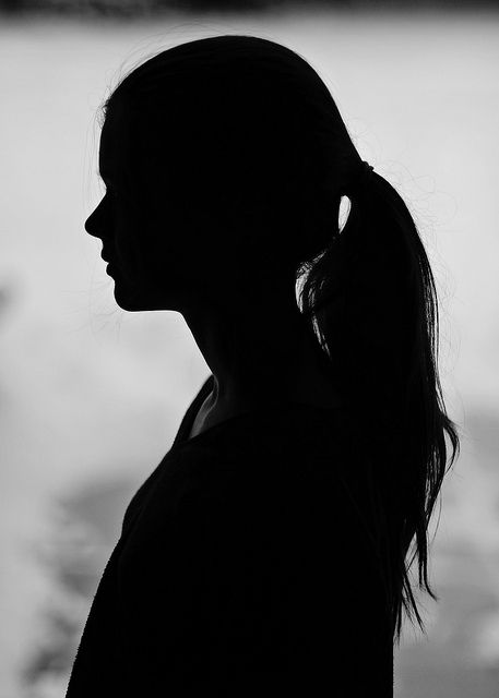 Photo Class, Silhouette Photography, Photography Help, Shadow Photos, Ree Drummond, Silhouette Portrait, Photography Lessons, Photoshop Tips, Silhouette Art