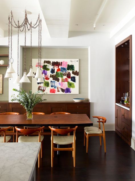 Tribeca Loft, Mid Century Modern Dining Room, Dining Room Art, Loft Design, The Dining Room, Dining Room Inspiration, Top Interior Designers, Dining Room Walls, Mid Century Modern Furniture