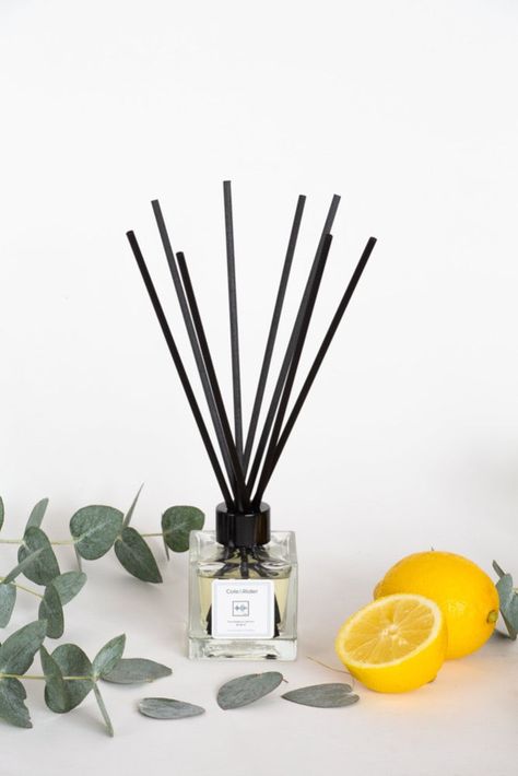 Diffuser Photography Ideas, Reed Diffuser Photography Ideas, Aroma Diffuser Design, Diffuser Photography, Reed Diffuser Design, Candle Photography Ideas, Home Diffuser, Natural Wax Melts, Candles Photography