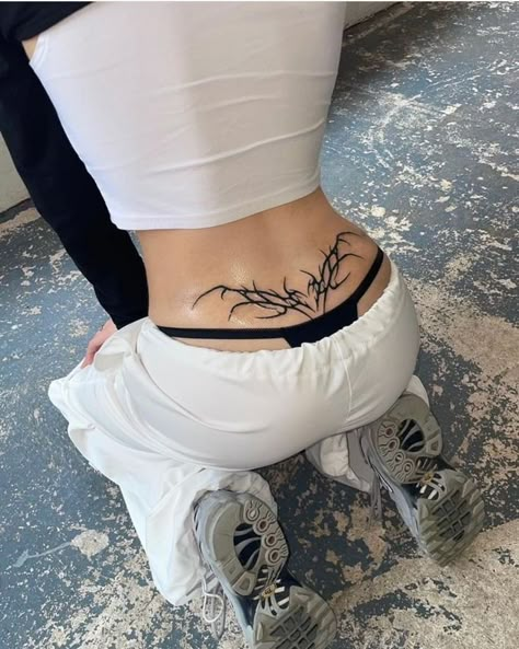 Tramp Stamps, Waist Tattoos, Tattoo Style Drawings, Back Tattoo Women, Discreet Tattoos, Dream Tattoos, Dope Tattoos, Simplistic Tattoos, Tattoo Design Drawings