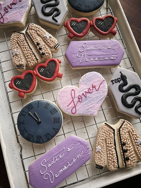 Lover Cookies Taylor Swift, Taylor Swift Cookies Decorated Midnights, Taylor Swift 8th Birthday Party, Taylor Swift Cookies Eras, Taylor Swift Themed Cookies, Taylor Swift Eras Cookies, Taylor Swift Charcuterie Board, Taylor Swift 22 Birthday Cookies, Friendship Cookies