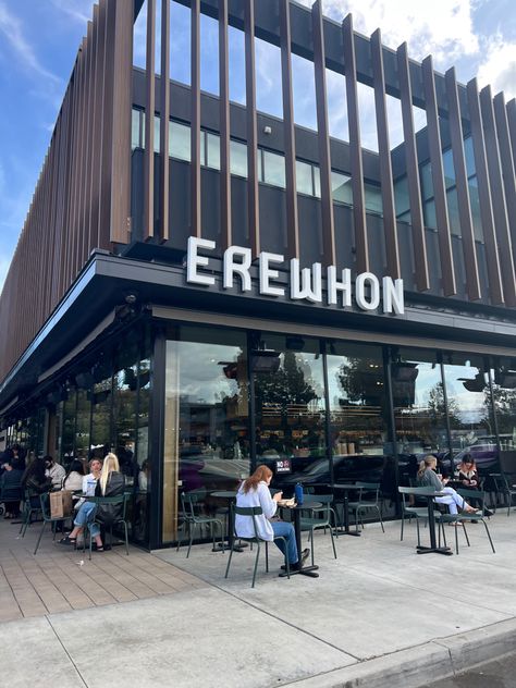 Erewhon Los Angeles, Best Restaurants In Los Angeles, Erewhon Market Aesthetic, Almond Mom, Erewhon Market, Brand Partnerships, All Pins, Supermarket Design, Los Angeles Restaurants