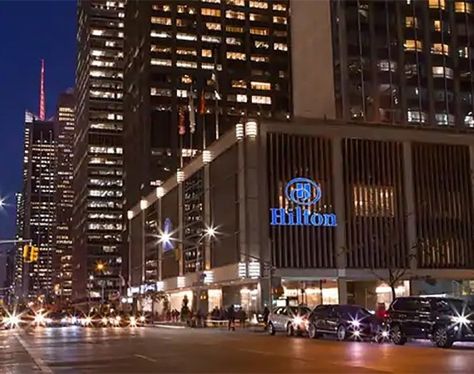 New York Hilton Midtown introduces a whole new way to visit the Big Apple Brooklyn Restaurants, Big Apple New York, Midtown New York, Travel Artist, New York Hotel, New York City Vacation, Staten Island Ferry, Shopping Luxury, Hilton Hotels