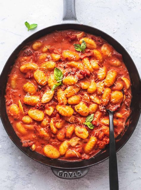 Quick and easy Gnocchi in Tomato Cream Sauce is a tasty meatless meal with big, bold, creamy flavor and ready in just 30 minutes. Gnocchi Cream Sauce, Gnocchi Tomato Sauce, Easy Gnocchi, Gnocchi Sauce, Spicy Shrimp Pasta, Creamy Pesto Chicken Pasta, How To Cook Gnocchi, Tomato Cream Sauce, Meatless Meal