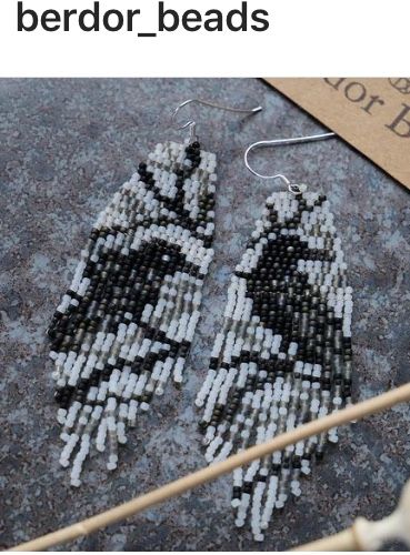 Seed Bead Jewelry Patterns, Crochet Earrings Pattern, Bird Beads, Seed Beading, Brick Stitch Earrings, Beading Jewelery, Seed Bead Patterns, Beaded Earrings Patterns, Beadwork Patterns