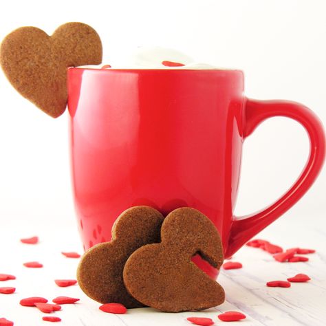 Mug Topper Cookies Miniature Drinks, Recipes Biscuits, Chocolate Toppers, Hanging Mugs, Valentine Cookies Decorated, Mug Topper, Cookie In A Mug, Valentines Wedding, Jam Cookies