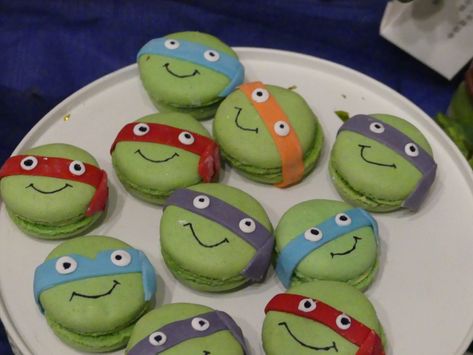 Macarons ninja turtle Turtle Macarons, Ninja Turtle Birthday, Turtle Birthday, Ninja Turtle, Ninja Turtles, Macarons, Hello Kitty, Kitty, Birthday