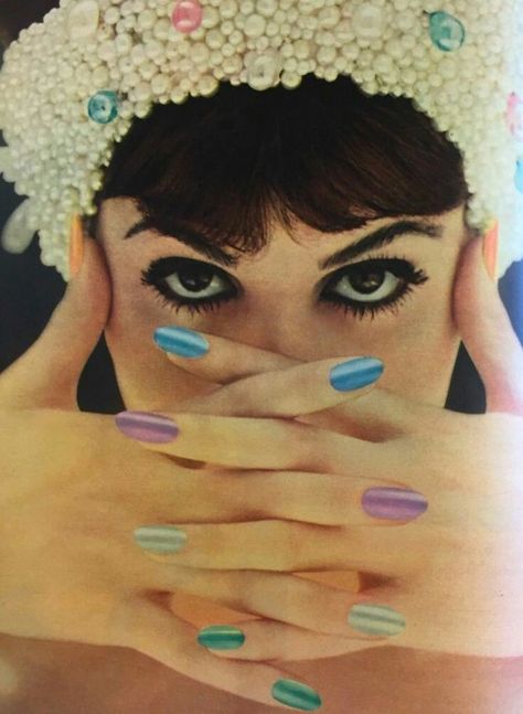 1960s Nail Art, 1960s Nails, 1950s Nails, History Of Nail Polish, 60s Nails, Salon Colors, 1960s Twiggy, Pearl Nail Polish, Retro Lifestyle