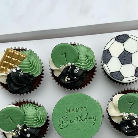 Sophie’s Cupcakes and Bakes on Instagram: "I love making cupcakes for kids!   Football embosser from @lissieloulondon   Sprinkles from @shirebakery   Cactus green, canvas white and midnight black from @cocoa.colour   Box from @olbaa_cake_box   Impression stamp from @embellished_bakes_hl   #footballcupcakes #footballfan #footballaesthetics #footballgame #footballer #cupcakesforkids #cupcakestagram #cupcakeoftheday #cupcaketheme #cupcakeideas #fondantembosser #chocolate #vanillabuttercream #buttercreamcupcakes #guildfordbaker #surreybaker #guildfordcupcakes #guildfordbusiness #surreycakes #shirebakery #sprinkles #cocoacolourmidnightblack #cupcakedecorating #cupcake #trending #cupcakebox #instacake #birthdaycake #birthdayboy #happybirthday" First Year Down Cupcakes, Soccer Cupcakes For Boys, Cupcake Football, Soccer Cupcakes, Football Cupcake, Cupcakes For Kids, School Cupcakes, Making Cupcakes, Black Cupcakes