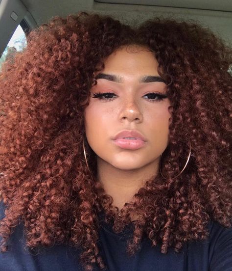 @nikki_caba on Instagram: “I look so different 🦑🍂” Chocolate Brown Natural Hair, Sister Braids, Curls Ideas, Afro Curls, Colored Curly Hair, Dyed Natural Hair, Pelo Afro, Beautiful Curly Hair, 2024 Color