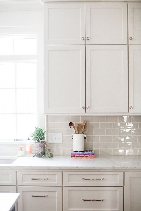 How to Spice Up Your Subway Tile Backsplash Beadboard Kitchen Island, Greige Kitchen Cabinets, Beadboard Kitchen, Greige Kitchen, Glass Front Cabinets, Kitchen Stand, Bathroom Backsplash, White Cabinetry, Scandinavian Kitchen