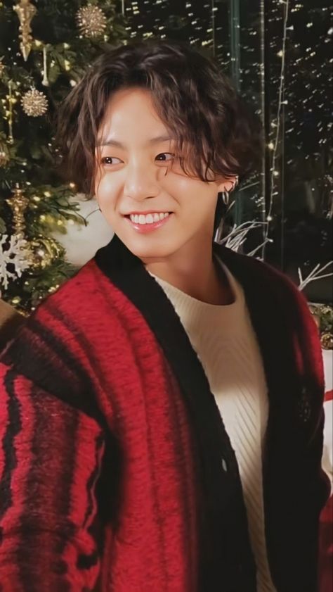 Christmas Jungkook, Bts Christmas, Jeon Jungkook Photoshoot, Bts Aesthetic Pictures, Jungkook Abs, Kim Taehyung Funny, Bts Korea, Jungkook Cute, Jung Kook