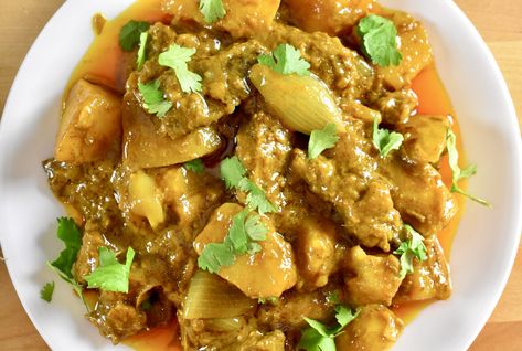 Thai Yellow Curry with Beef Short Ribs and Potatoes - The Intrepid Eater Short Rib Curry, Beef Yellow Curry, Ribs And Potatoes, Edible Wild Mushrooms, Thai Yellow Curry, Yellow Curry Paste, Yellow Curry, Gluten Free Chili, Dish Ideas