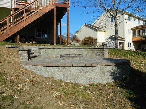 fire pit on hillside with retaining walls above and below Outside Fire Pits, Backyard Fire Pit, Fire Pit Materials, Wall Fires, Fire Pit Landscaping, Sloped Backyard, Backyard Fireplace, Patio Fire Pit, Garden Fire Pit