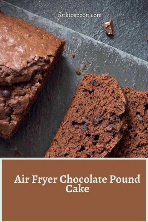 AIR FRYER CHOCOLATE POUND CAKE Mug Cake Airfryer, Airfryer Desserts, Air Fryer Chocolate Cake, Cake Air Fryer, Air Fryer Cake Recipes, Air Fryer Recipes Keto, Fudgy Cake, Chocolate Lava Cake Recipe, Lava Cake Recipes