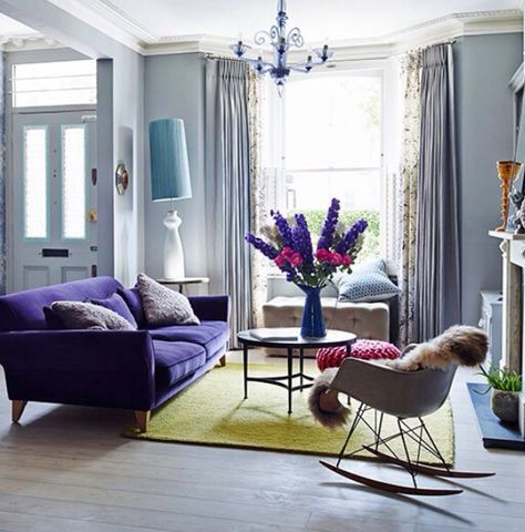 Purple! Modern Victorian Home, Purple Velvet Sofa, Victorian Home Renovation, Purple Sofa, Living Etc, Eclectic Living Room, Design Del Prodotto, Eclectic Interior, A Living Room