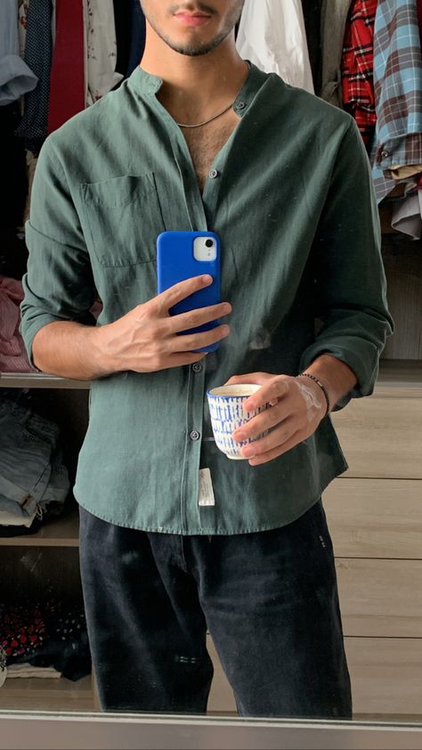 Aesthetic Greenhouse, Green Shirt Outfit, Coffee Selfie, Cool Tie Dye Designs, Aesthetic Boy Outfit, Green Shirt Outfits, Man Coffee, Light Clothes, Mens Puffer Vest