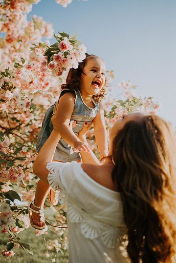 Photo from Stephanie Mommy & Me collection by Candi Jones Photography Mother Daughter Photography Toddler, Mother Daughter Photography Poses, Mom Daughter Photography, Mommy Daughter Photography, Mom Daughter Photos, Mommy Daughter Photoshoot, Mommy Daughter Pictures, Mother Daughter Pictures, Mommy Daughter Photos