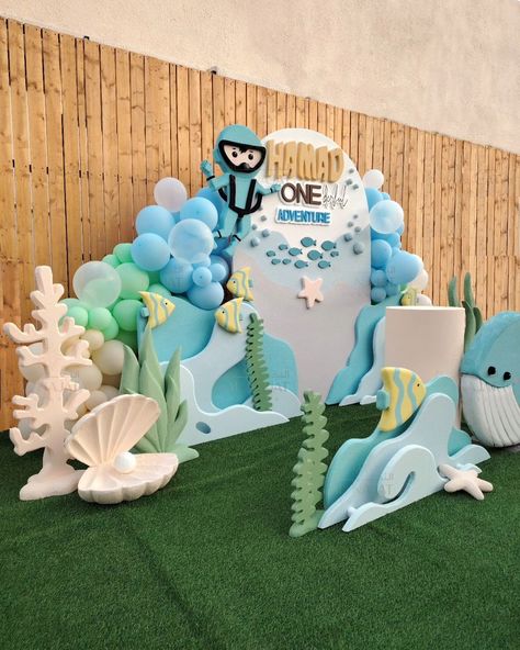 Under The Sea Theme Birthday For More Details, Contact Here👇 WhatsApp : +974 77 00 11 69 Call : +974 77 00 11 69 #undertheSea #undertheseaparty #undertheseatheme #undertheseathemedparty #undertheseastyrobackdrop #undertheseabackdrop #kidsparty #kidspartydoha #kidsevent #kidseventplanner #najatevents #najateventsplanner Fish Themed Birthday Party, Sea Theme Birthday, Sea Birthday Party Decorations, Fishing Themed Birthday Party, Fish Party, Bday Party Kids, Fishing Party, Sea Birthday Party, Mermaid Theme Birthday