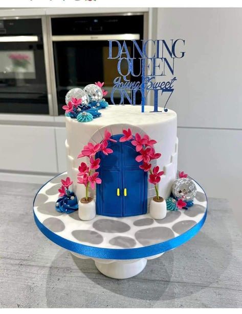 Greece Themed Cakes, Mamma Mia Decorations, 17th Birthday Party Ideas, Summer Birthday Cake, 17 Birthday Cake, 21 Diner, 17th Birthday Ideas, Queen Cakes, Making Cakes