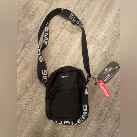 Supreme shoulder bag Buy And Sell, Plus Size, Shoulder Bag, Turn Ons, Handbags, Hats, Women Shopping, Quick Saves