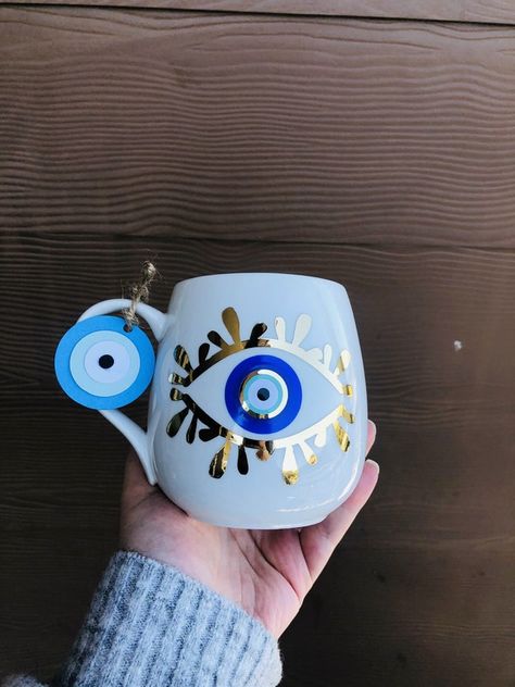 Evil Eye Cricut Projects, Evil Eye Art, Hand Evil Eye, Handmade Evil Eye, Custom Starbucks Cup, Evil Eye Design, Custom Cups, Personalized Mug, Cricut Projects Vinyl