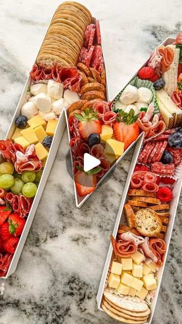 Julie Kimbrough on Instagram: "Charcuterie Board  Looking for an EASY charcuterie board idea? This board is so easy to assemble and everything is from @traderjoes which is a time saver! I got the M letter tray from @hobbylobby 😁  Assorted Fruits and Veggies 🫐 grapes 🫐 blueberries 🫐 raspberries 🫐 carrots  Assorted Meats 🍖 pepperoni 🍖 spicy coppa 🍖 spicy capacolla 🍖 spicy sopressa 🍖 salami with truffle salt  Assorted Crackers 🍞 raisin and rosemary crackers 🍞 brioche crackers 🍞 baked pita crackers  Assorted Cheeses 🧀 manchego 🧀 grana padana 🧀 marinated mozzarella 🧀 blueberry vanilla goat cheese  Assorted Nuts 🌰 everything but the bagel nuts 🌰 assorted nuts  Assemble all ingredients on a board and enjoy!  🍓🍓🍓🍓🍓🍓🍓🍓🍓🍓🍓🍓🍓🍓🍓🍓🍓🍓  #foodandfitness #fitness #fitnes Charcuterie Board Letters, Blueberry Vanilla Goat Cheese, Letter Charcuterie Board, Fruit Charcuterie Board Ideas, Easy Charcuterie Board, Rosemary Crackers, Pita Crackers, Easy Charcuterie, Marinated Mozzarella