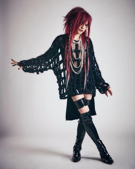 Luna Sea Sugizo, Keiko Tanabe, Visual Kei Outfits, Kote Kei, Luna Sea, X Japan, Kei Fashion, Arte Punk, Scene Outfits