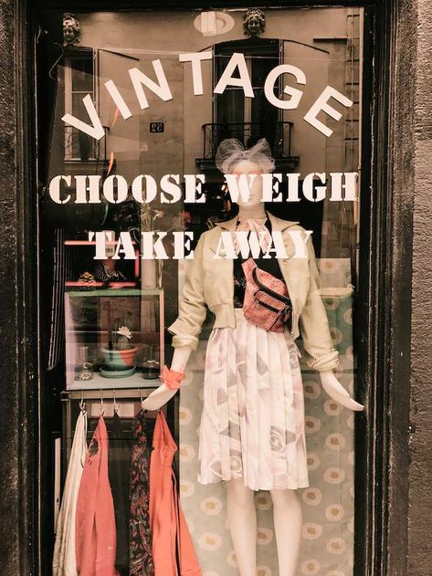 Vintage Shop Paris, Vintage Stores Paris, Vintage Shops Paris, Thrifting In Paris, Second Hand Shop Ideas, Paris Thrift Stores, Vintage Shop Ideas, Paris Thrifting, Second Hand Store Ideas