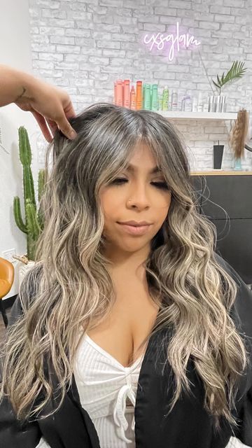 Transition From Black To Blonde Hair, Black And Blonde Balayage, Black To Blonde Hair, Redken Shades Eq, Silver Blonde, Light Hair Color, Hair Color Dark, Hair Color Balayage, Hair Dye Colors