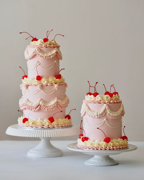 "Let them eat cake! �🎂 Inspired by Marie Antoinette, these two buttercream vintage beauties bring royal elegance to any dessert spread. Fit for a queen! 👑💖 Let Them Eat Cake Birthday Party, Mary Antoinette Party, Marie Antoinette Theme Party, Marie Antoinette Food, Let Them Eat Cake Party, Let Them Eat Cake Aesthetic, Marie Antoinette Aesthetic Party, Marie Antoinette Birthday Party, Rococo Cake