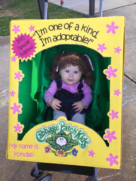 Absolutely adorable Cabbage Patch Kids Costume, Funny Kid Halloween Costumes, Cabbage Patch Costume, Diy Baby Halloween Costumes, Cabbage Patch Babies, Baby Kostüm, Baby First Halloween, Homemade Halloween Costumes