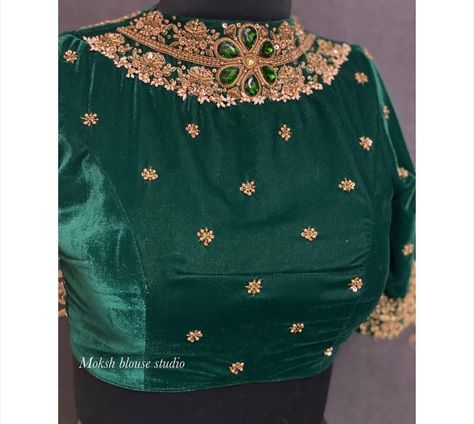 Maharani Necklace, Victorian Embroidery, Exclusive Blouse Designs, Aari Blouses, Saree Jacket Designs, Maggam Blouse, Aari Design, Blouse Designs High Neck, Wedding Saree Blouse