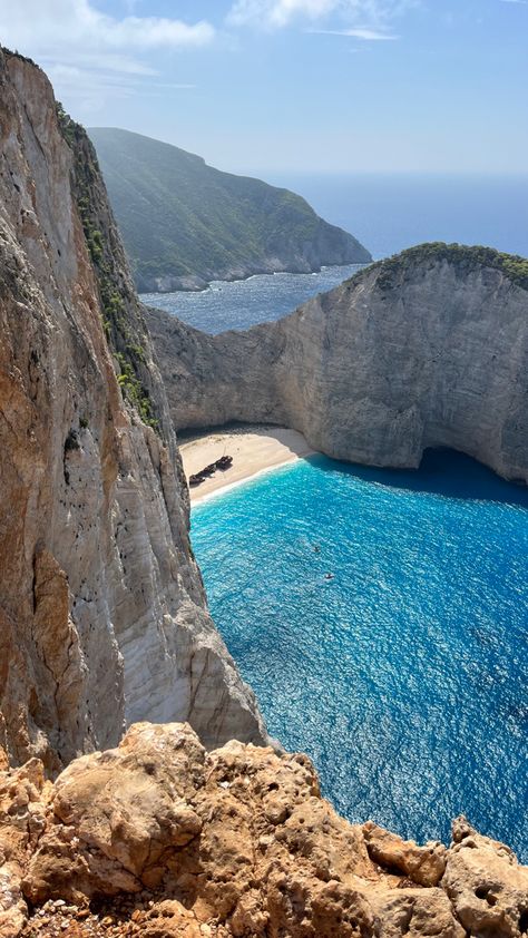 #greekislands #travel #zakynthos #greece #greektravel #shipwreckbeach Shipwreck Beach, Greek Travel, Zakynthos Greece, Greece Beach, Shipwreck, Greek Islands, Greece, Travel, Pins