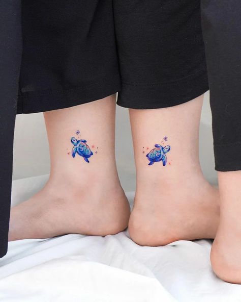 101 Best Turtle Tattoo Ideas You Have To See To Believe! - Outsons Sea Turtle Tattoo Matching, Small Sea Turtle Tatoos, Blue Turtle Tattoo, Small Sea Turtle Tattoo Color, Color Sea Turtle Tattoo, Couple Turtle Tattoos, Feminine Turtle Tattoos, Sea Turtle Tattoo On Foot, Sea Turtle Couple Tattoo