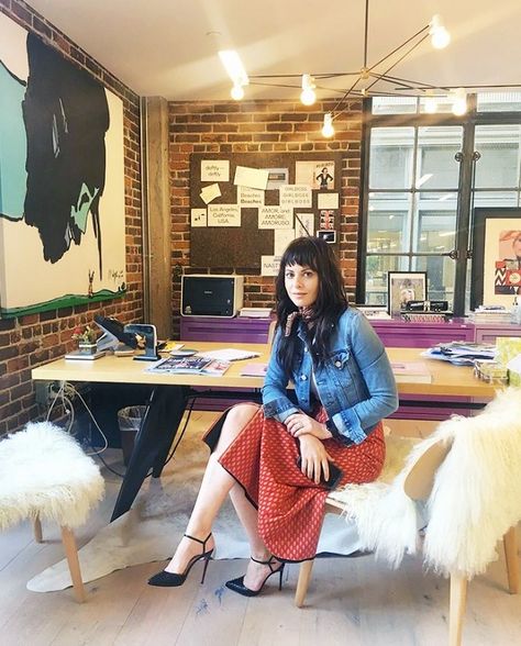 Sophia Amoruso shared her best career tips and favorite Instagram accounts to follow, exclusively to Who What Wear. Career Girl Daily, Sophia Amoruso, Girl Boss Inspiration, Career Girl, Gorgeous Outfits, Business Portrait, Hair Women, Successful Women, Job Interview