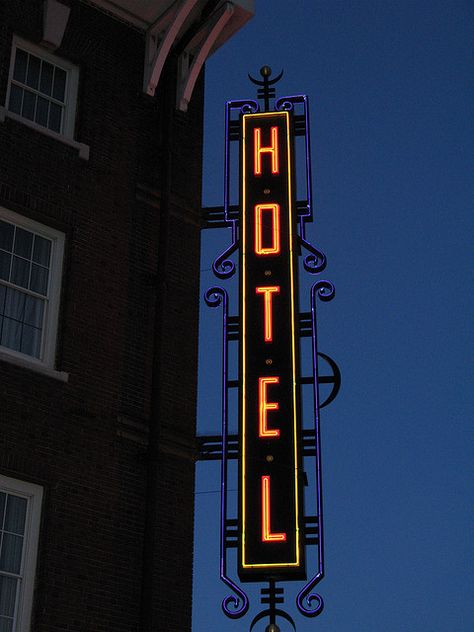 Vintage Hotel Sign, Old Hotel Exterior, Old Hotel Aesthetic, Vintage Hotel Aesthetic, Blade Signage, Town Sign, Old Neon Signs, Hotel Sign, Hotel Aesthetic