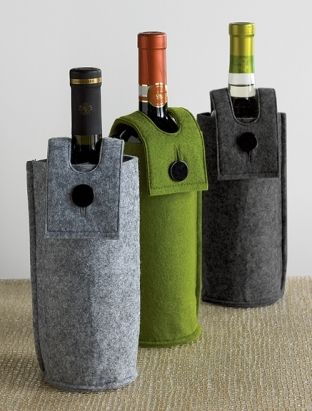 What a great way to gift a bottle of wine! Oh, the possibilities... Wine Sleeve, Felt Bags, Wine Bottle Gift Bag, Felt Case, Gift Holders, Wine Bottle Bag, Wine Bottle Covers, Wine Bottle Gift, Bottle Wrapping